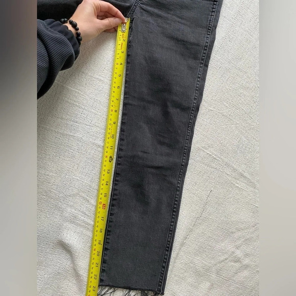 Madewell Petite Stovepipe Jeans in Banberry Wash (faded black) - Picture 8 of 16